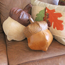 Dimensional Acorn Pillow Pattern