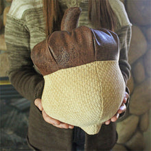 Dimensional Acorn Pillow Pattern